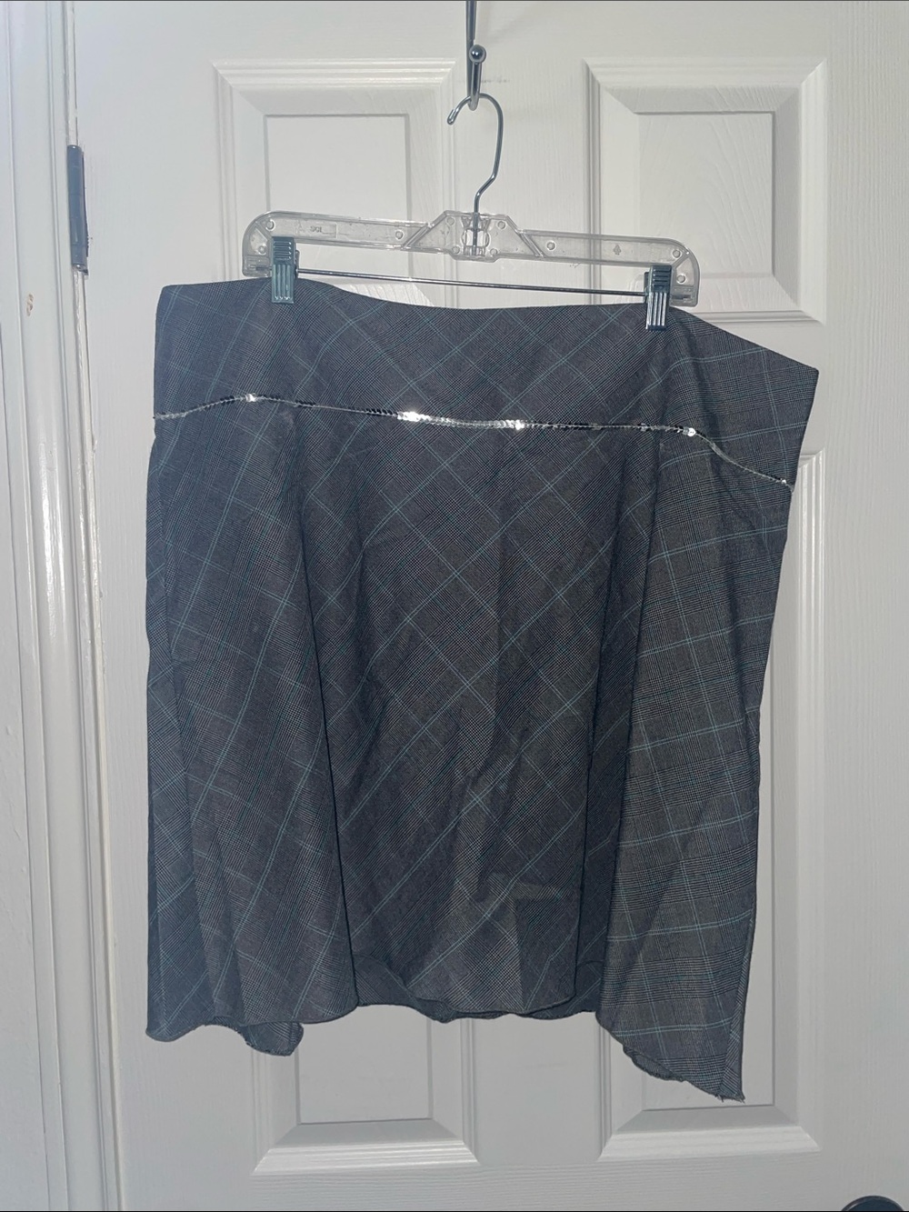 Torrid gray plaid skirt
